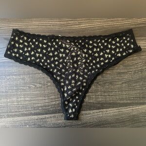 VS Seamless Lace Thong